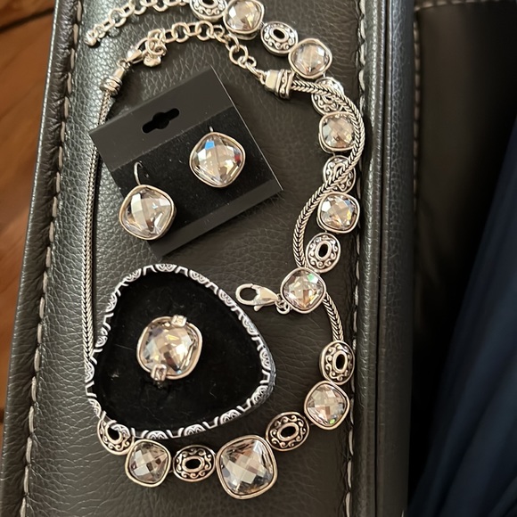 Brighton Venus sets. - Picture 2 of 5